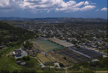 Imagem aérea da Estação de Tratamento de Água do Guandu, Rio de Janeiro